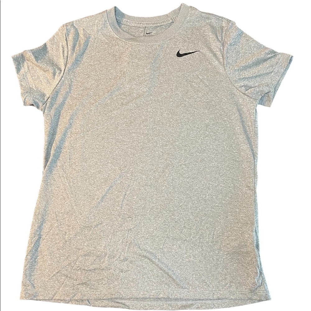 NWT Nike L Women’s Dry Fit Standard Fit Workout Shirt